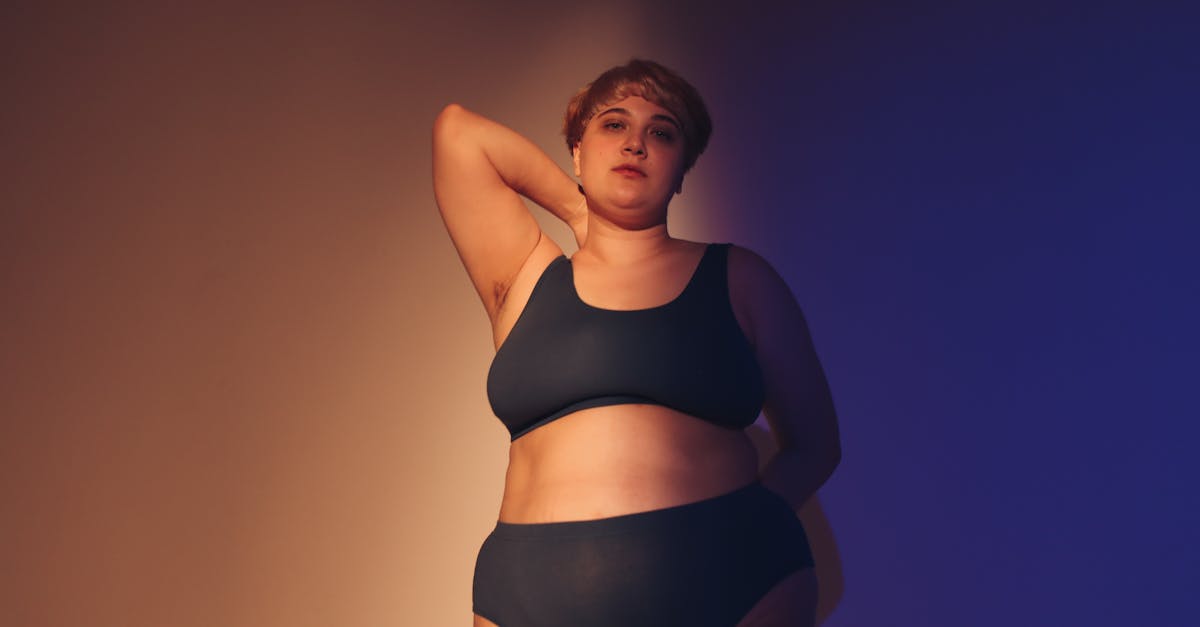découvrez les dernières tendances en lingerie pour sublimer votre garde-robe. explorez des styles variés alliant confort et sensualité, des couleurs intemporelles aux designs audacieux, et trouvez la pièce qui vous mettra en valeur.