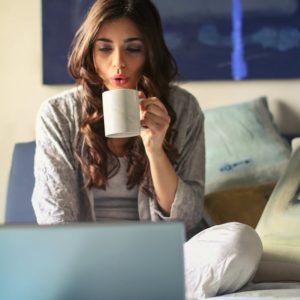 Conseils pratiques pour bien démarrer son entreprise depuis chez soi