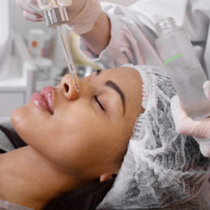 Pourquoi les soins esthétiques bio à Lyon sont-ils recommandés après une période de stress ?